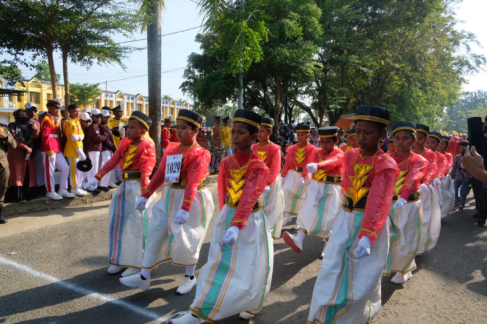 BERITA GAMBAR SIMPATIK