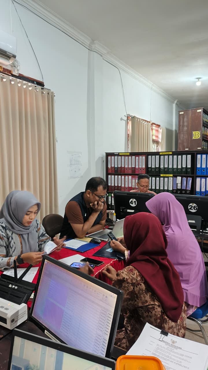 BERITA GAMBAR SIMPATIK