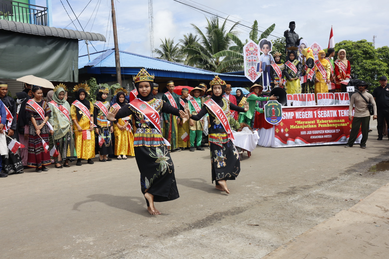 BERITA GAMBAR SIMPATIK