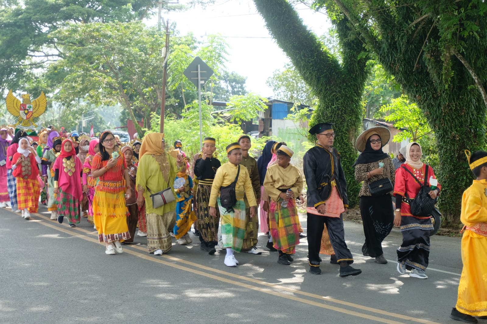 BERITA GAMBAR SIMPATIK